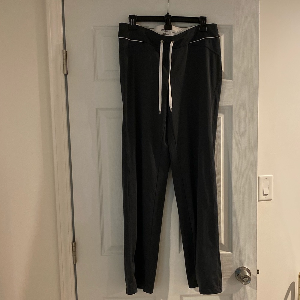 Danskin Now Classic pants